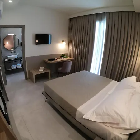 10 Catalani Bed and Breakfast 4*