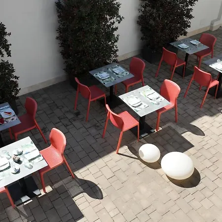 10 Catalani Bed & Breakfast