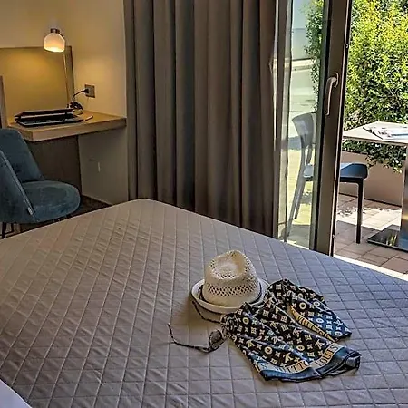 10 Catalani Bed & Breakfast